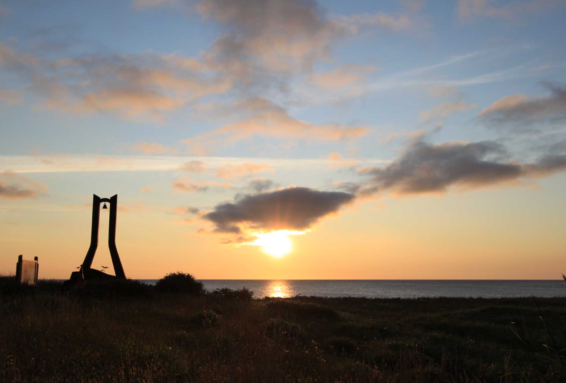 せたなに沈む夕陽